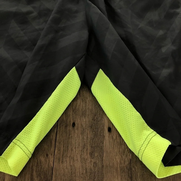 Nike FB Mens Medium Fly 3.0 Training Shorts 667446 - Picture 4 of 9